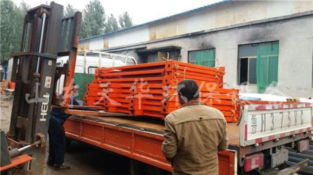 點擊查看詳細信息<br>標題：發貨現場 閱讀次數：1809