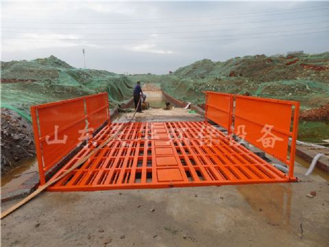 點擊查看詳細信息<br>標題：寬*長*高 4m*6m*1.2m 100T工程洗車機  閱讀次數：4368